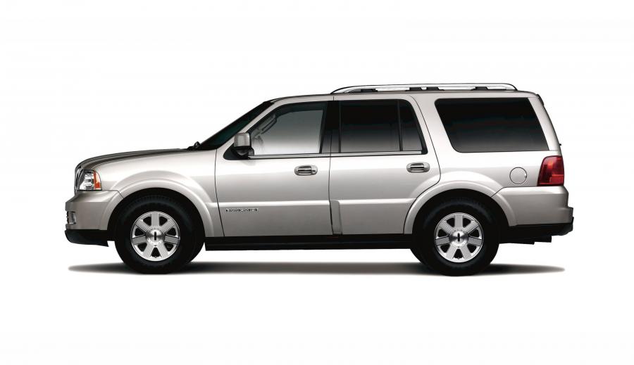  Lincoln Navigator Ultimate 2006 года  (фото 16 из 41)